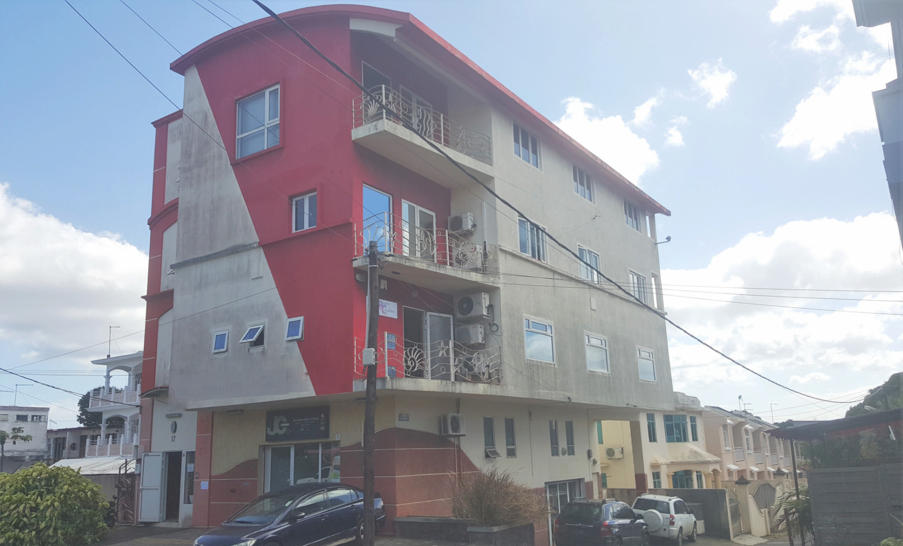 Commercial building Buy in Beau Bassin 32,000,000 rupees Lexpress