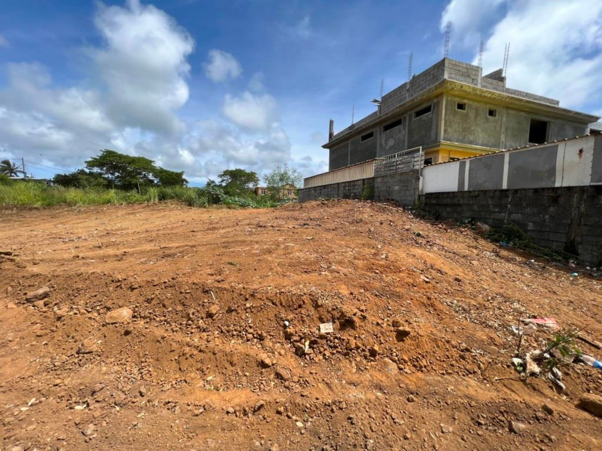 Residential land Buy in Goodlands 1,800,000 rupees Lexpress Property