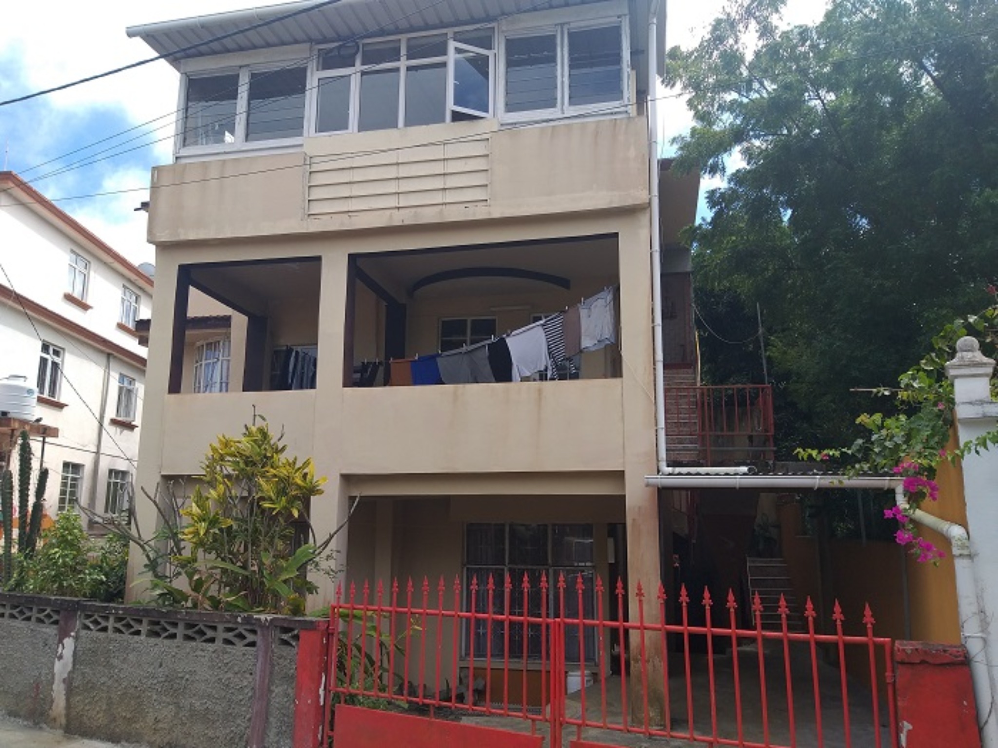 Residential complex/ building Buy in Beau Bassin 5,350,000 rupees