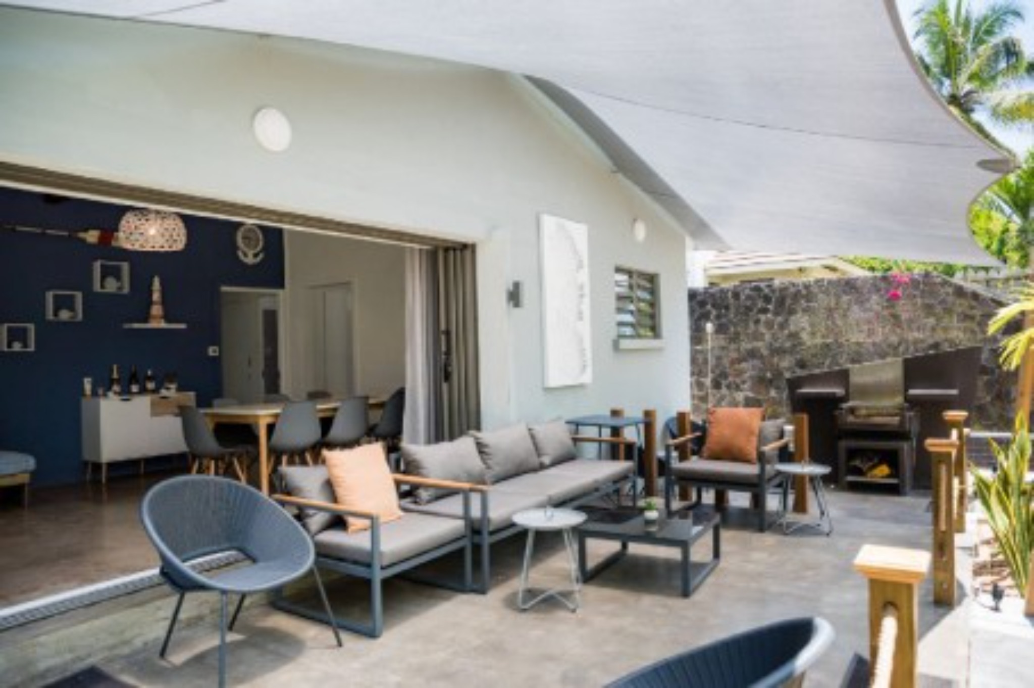 House / Villa For Rent in Roches Noires 65,000 rupees Lexpress