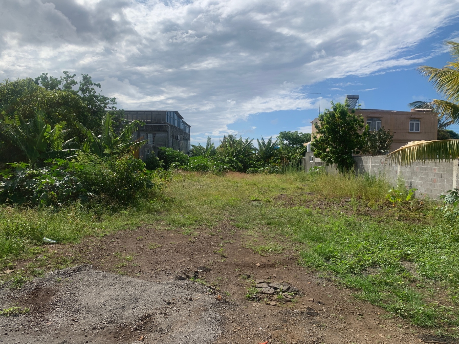 Residential land Buy in Goodlands 2,560,000 rupees Lexpress Property