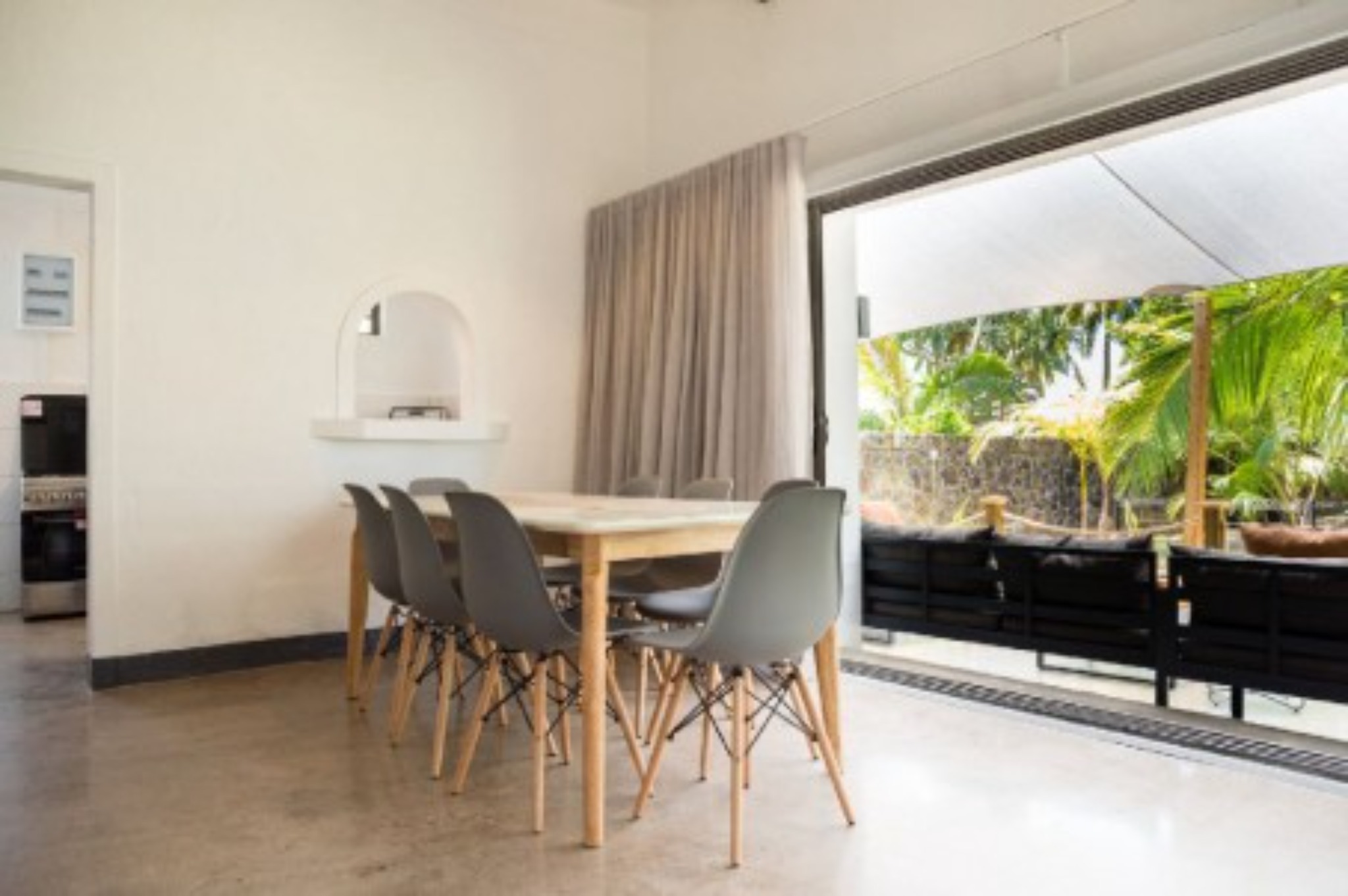 House / Villa For Rent in Roches Noires 65,000 rupees Lexpress