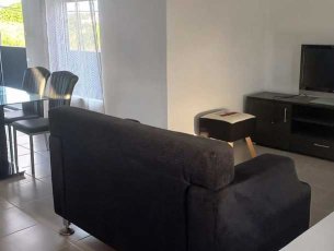 Apartment 2 Bedrooms 100 m² Albion Rs 30,000