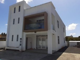 Apartment 3 Bedrooms 120 m² Péreybère Rs 40,000