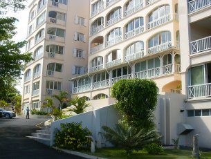 Apartment 3 Bedrooms 167 m² Floréal Rs 40,000