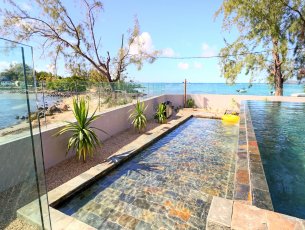 Apartment 3 Bedrooms 190 m² Péreybère Rs 180,000