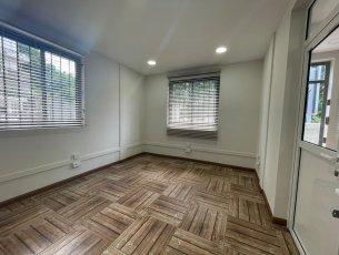 Bureau 110 m² Port Louis Rs 45,000