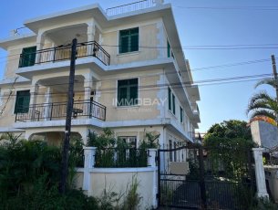 Complexe/ Bâtiment résidentiel 5 unités 720 m² Sodnac Rs 30,000,000