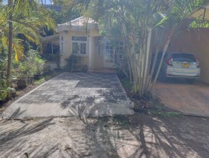 House / Villa 2 Bedrooms 140 m² Montagne Ory Rs 34,999