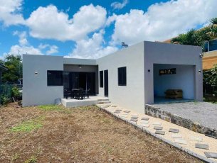 House / Villa 3 Bedrooms 150 m² Cap Malheureux Rs 35,000