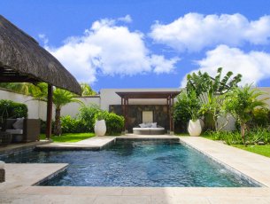 House / Villa 3 Bedrooms 220 m² Grand Bay Rs 44,798,112
