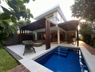House / Villa 3 Bedrooms 335 m² Mon Choisy Rs 48,720,000