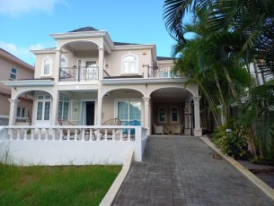 House / Villa 4 Bedrooms 220 m² Albion Rs 10,000,000