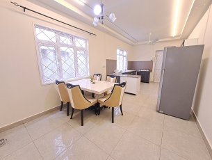 House / Villa 4 Bedrooms 250 m² Beau Bassin Rs 35,000