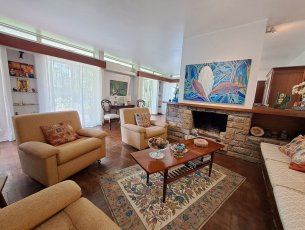 House / Villa 4 Bedrooms 250 m² Forest Side Rs 15,500,000