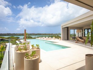House / Villa 4 Bedrooms 445 m² Beau Champ Rs 155,609,375