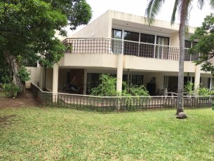 House / Villa 5 Bedrooms 805 m² Beau Bassin Rs 48,500,000