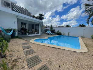 Maison/Villa 4 chambres 325 m² Roches Brunes Rs 8,700,000