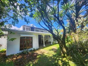 Maison/Villa 4 chambres 350 m² Vacoas Rs 155,000