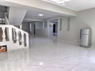 Maison/Villa 5 chambres 500 m² Port Louis Rs 60,000