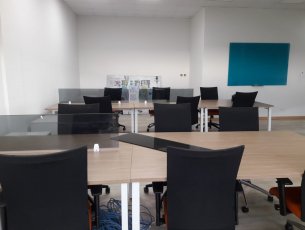 Office 189 m² Ebène Rs 153,000