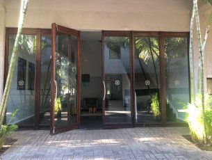 Office 39 m² Calebasses Rs 26,000