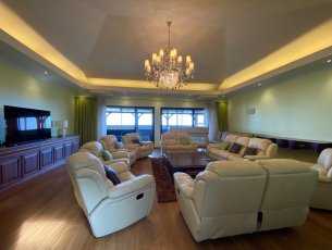 Penthouse 4 Bedrooms 320 m² Beau Bassin Rs 100,000