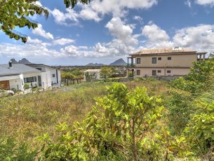 Residential land 1178 m² Floréal Rs 8,200,000