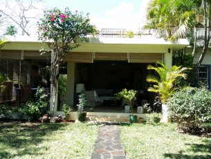 Villa 3 personnes Grand Baie Rs 35,000
