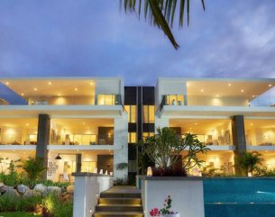 Apartment - 3 Bedrooms - 200 m²