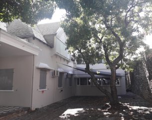 Bureau - 437 m²
