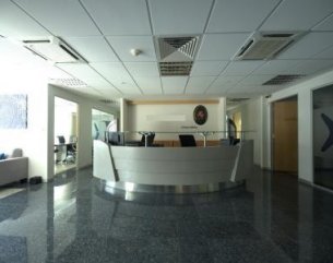 Commercial building - 1886 m²