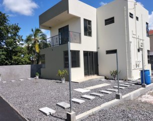 Commercial building - 250 m²