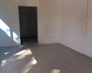 Commercial space - 33 m²