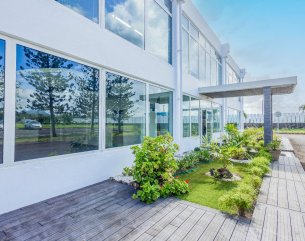 Entrepôt - 2366 m²
