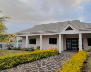 House / Villa - 3 Bedrooms - 183 m²
