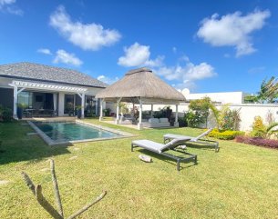 House / Villa - 3 Bedrooms - 300 m²