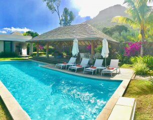 House / Villa - 4 Bedrooms - 248 m²