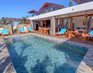 House / Villa - 4 Bedrooms - 260 m²