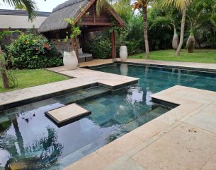 House / Villa - 4 Bedrooms - 290 m²