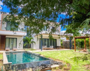 House / Villa - 4 Bedrooms - 342 m²
