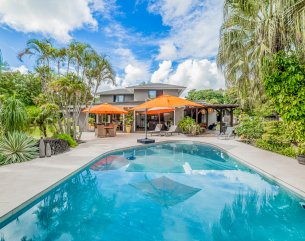 House / Villa - 4 Bedrooms - 500 m²