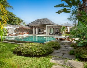 House / Villa - 5 Bedrooms - 415 m²
