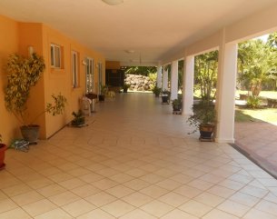 House / Villa - 5 Bedrooms - 600 m²