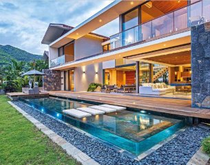 House / Villa - 5 Bedrooms - 600 m²