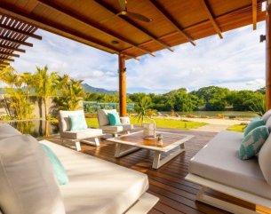 House / Villa - 6 Bedrooms - 550 m²