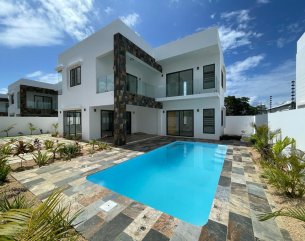 Maison/Villa - 3 chambres - 140 m²