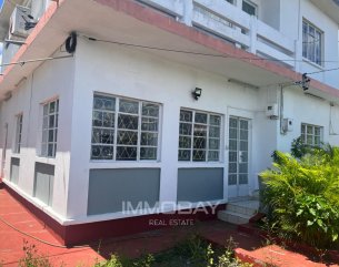 Maison/Villa - 3 chambres - 1500 p²