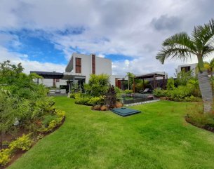 Maison/Villa - 3 chambres - 276 m²