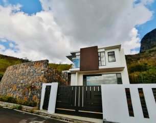 Maison/Villa - 3 chambres - 700 m²